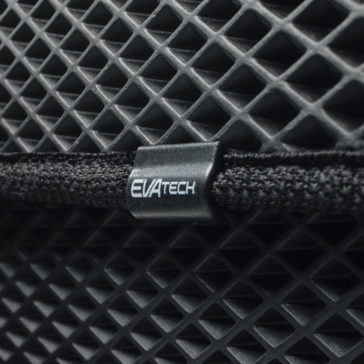 EVAtech Trunk Organizer PRO M 32x50x30 cm - black / black edges EVAtech Trunk Organizer PRO M 32x50x30 cm - black / black edges