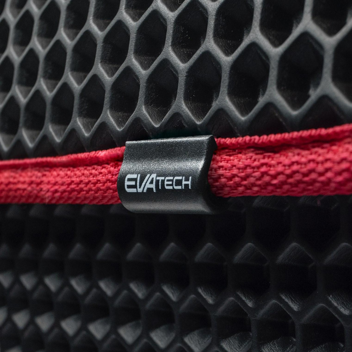 EVAtech Trunk Organizer PRO M 32x50x30 cm - black / red edges EVAtech Trunk Organizer PRO M 32x50x30 cm - black / red edges