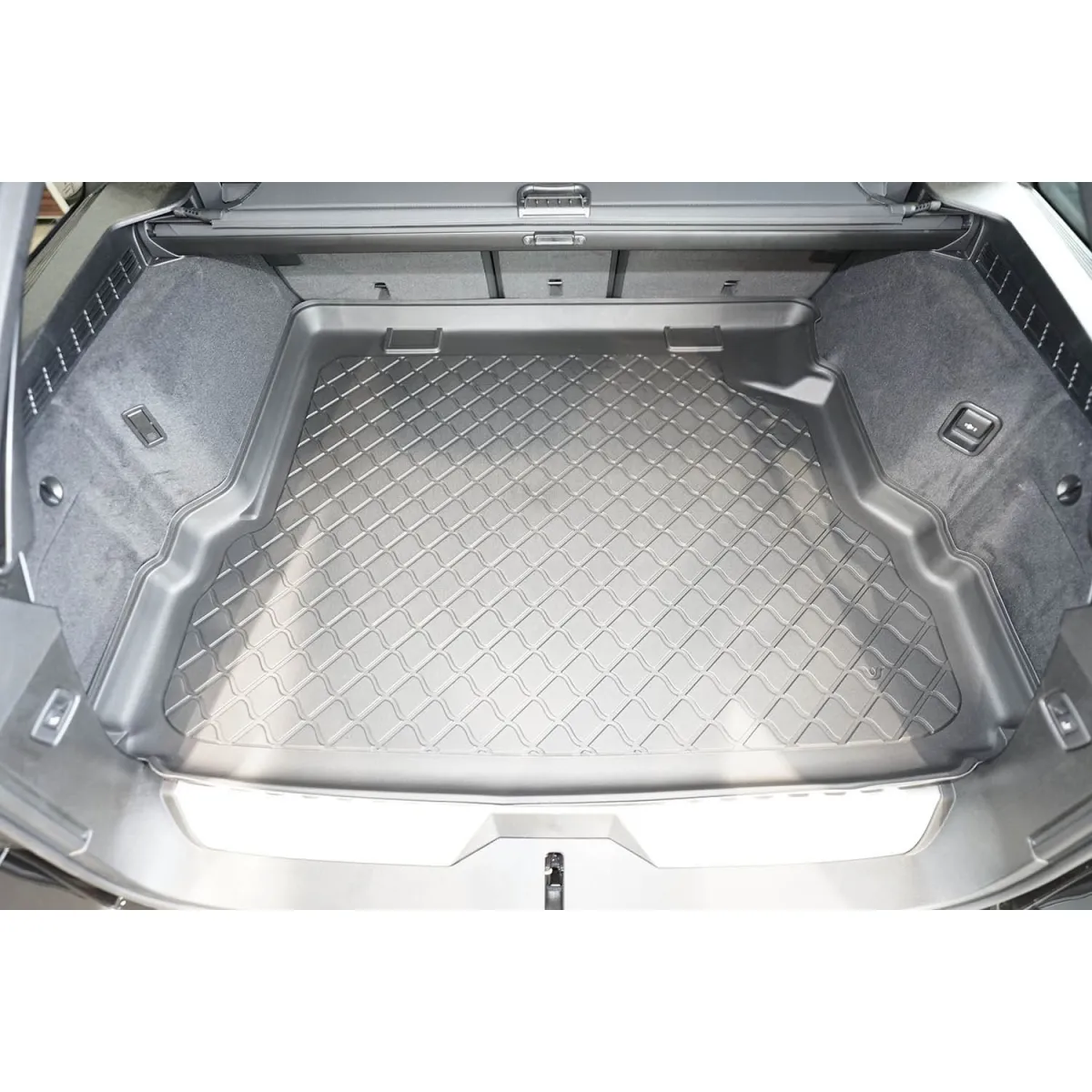 Trunk mat BMW 5 (G31) Touring 2017-2023 (Plug-in Hybrid) Trunk mat BMW 5 (G31) Touring 2017-2023 (Plug-in Hybrid)
