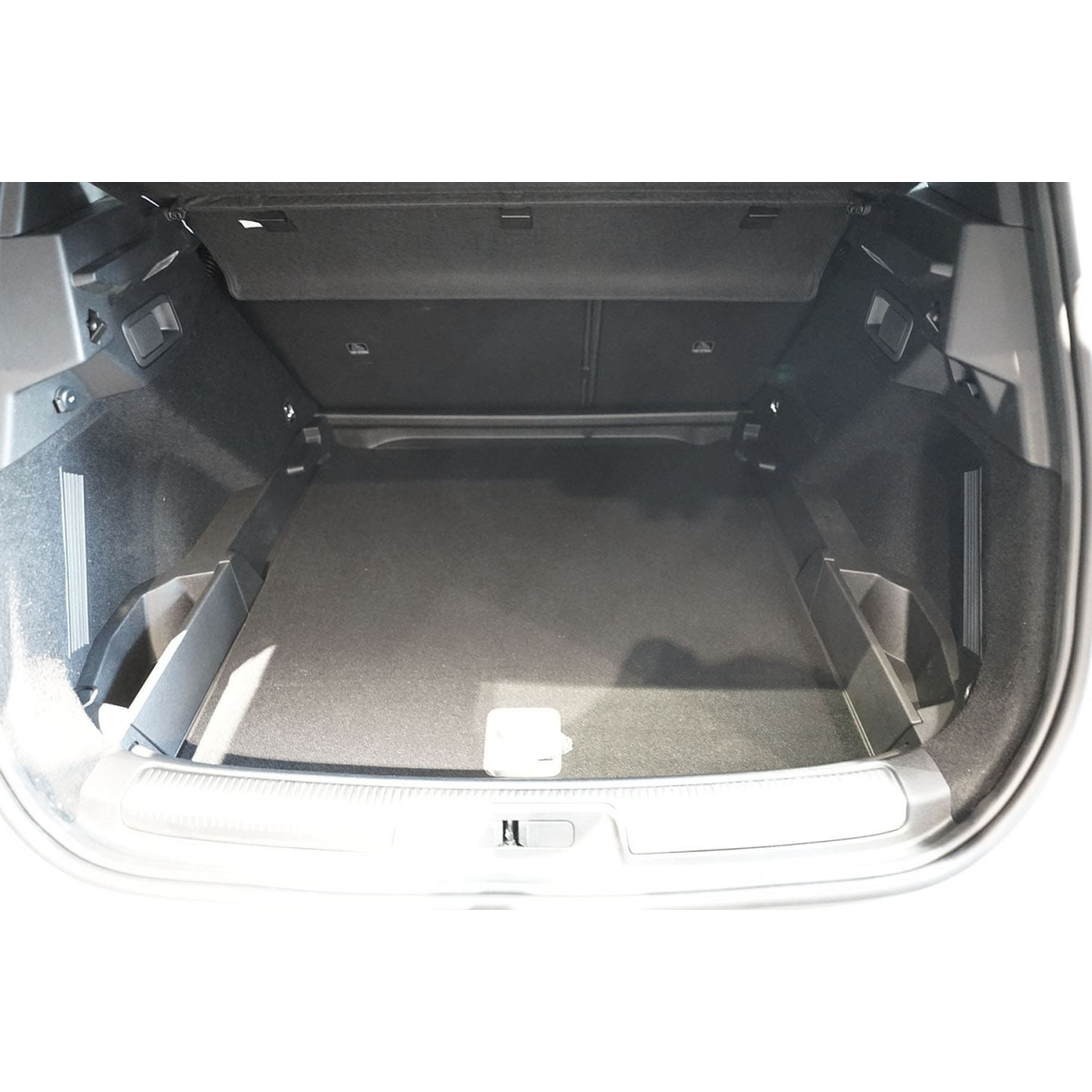 Trunk mat Citroen DS 7 Crossback from 2018 (bottom part, one-level boot) Trunk mat Citroen DS 7 Crossback from 2018 (bottom part, one-level boot)