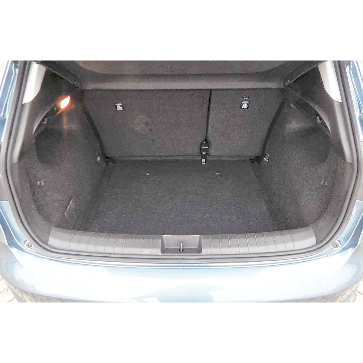 Trunk mat Fiat Tipo Cross from 2020 (without CargoBox, bottom part) Trunk mat Fiat Tipo Cross from 2020 (without CargoBox, bottom part)