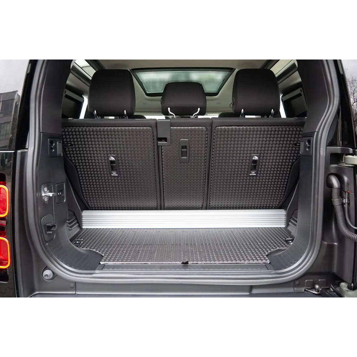 Trunk mat Land Rover Defender L663 from 2020 (3 doors) Trunk mat Land Rover Defender L663 from 2020 (3 doors)