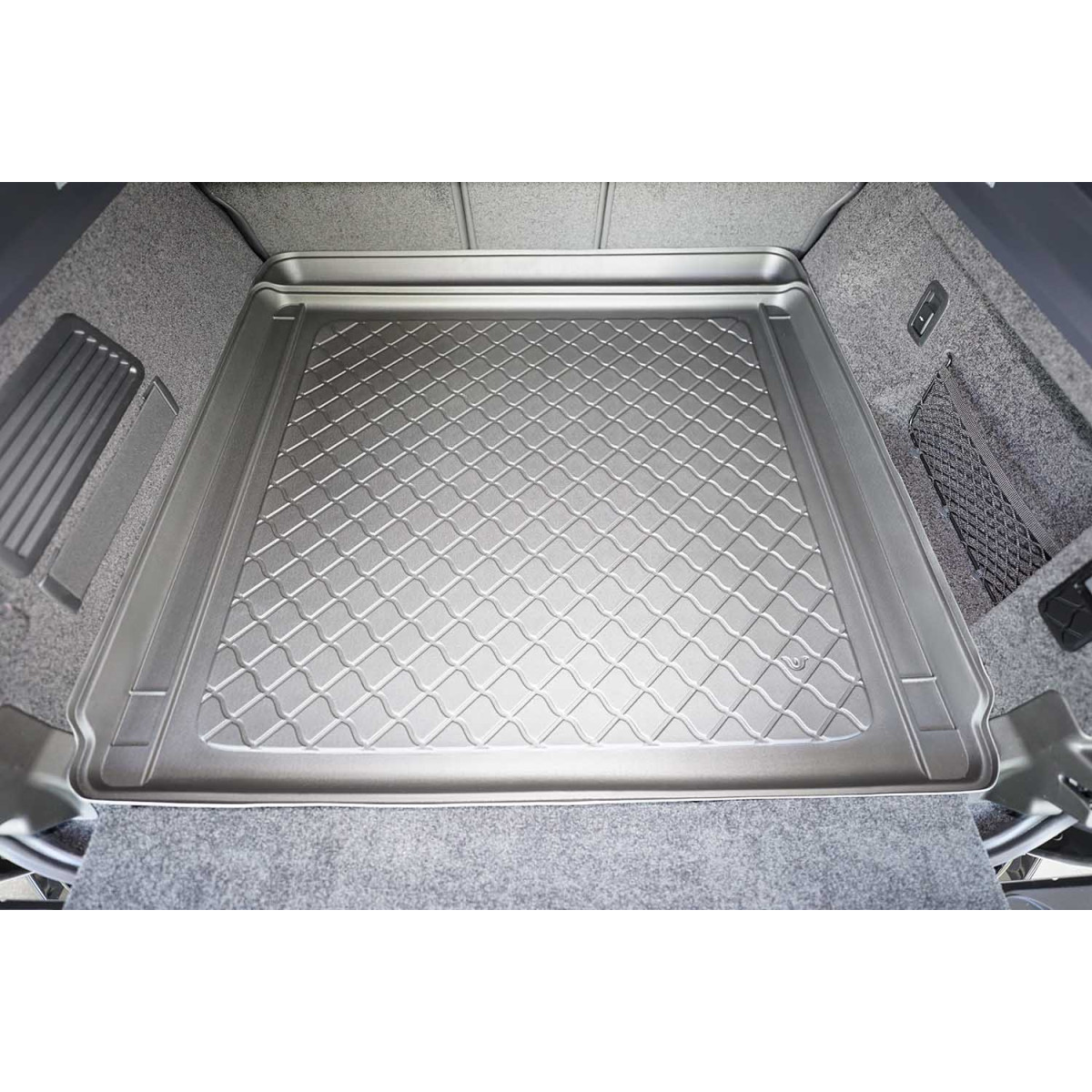 Trunk mat Land Rover Range Rover from 2021 (5 places) Trunk mat Land Rover Range Rover from 2021 (5 places)