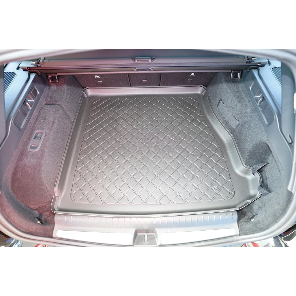 Trunk mat Mercedes C-class W206 from 2021 (T-Model (Combi) Plug-in Hybrid C300e) Trunk mat Mercedes C-class W206 from 2021 (T-Model (Combi) Plug-in Hybrid C300e)
