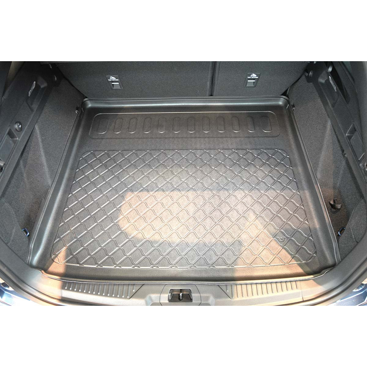 Trunk mat Ford Focus Station Wagon Mild Hybrid from 2020 (upper part) Trunk mat Ford Focus Station Wagon Mild Hybrid from 2020 (upper part)