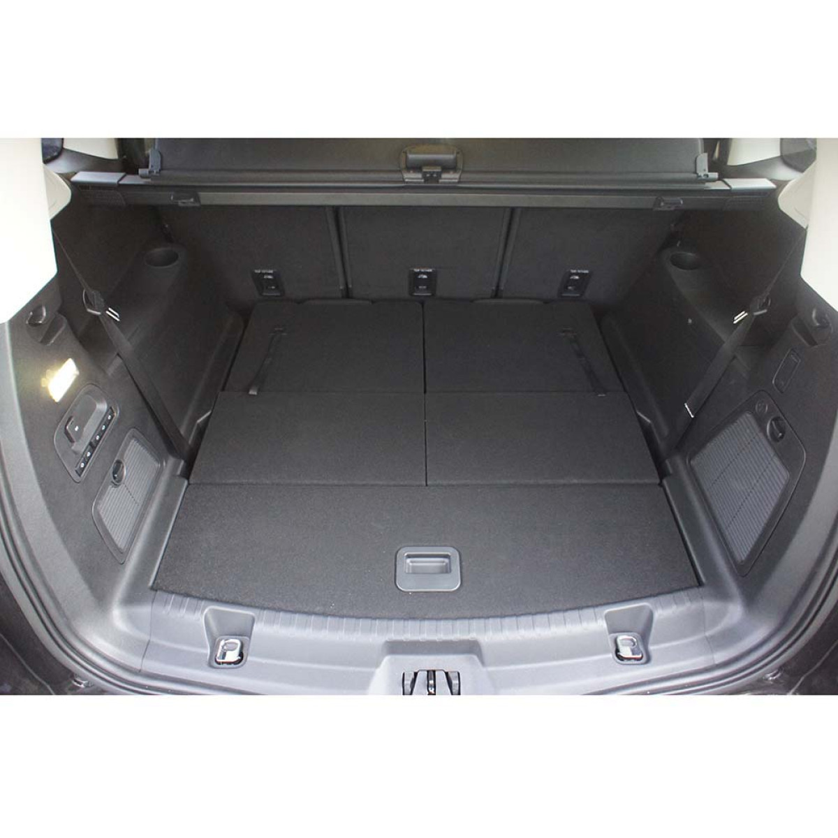 Trunk mat Ford S-Max from 2015 (7 places / 3rd row lowered) Trunk mat Ford S-Max from 2015 (7 places / 3rd row lowered)