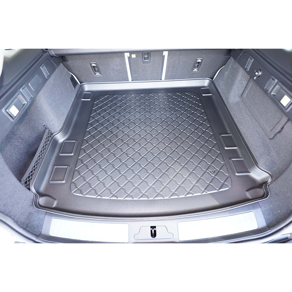 Trunk mat Land Rover Range Rover Velar MHEV, Plug-in Hybrid from 2020 Trunk mat Land Rover Range Rover Velar MHEV, Plug-in Hybrid from 2020