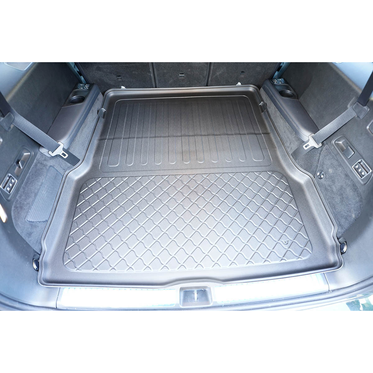Trunk mat Mercedes GLS X167 from 2019 (7 places / 3rd row lowered) Trunk mat Mercedes GLS X167 from 2019 (7 places / 3rd row lowered)