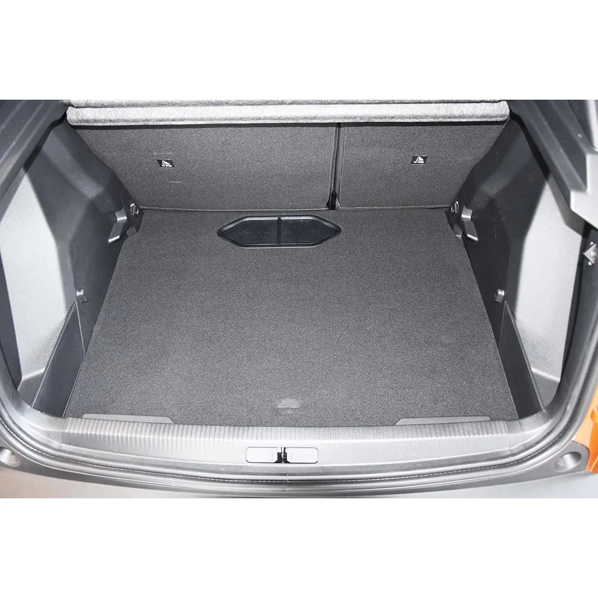 Trunk mat Peugeot e-2008 from 2020 (bottom part / one-level boot) Trunk mat Peugeot e-2008 from 2020 (bottom part / one-level boot)