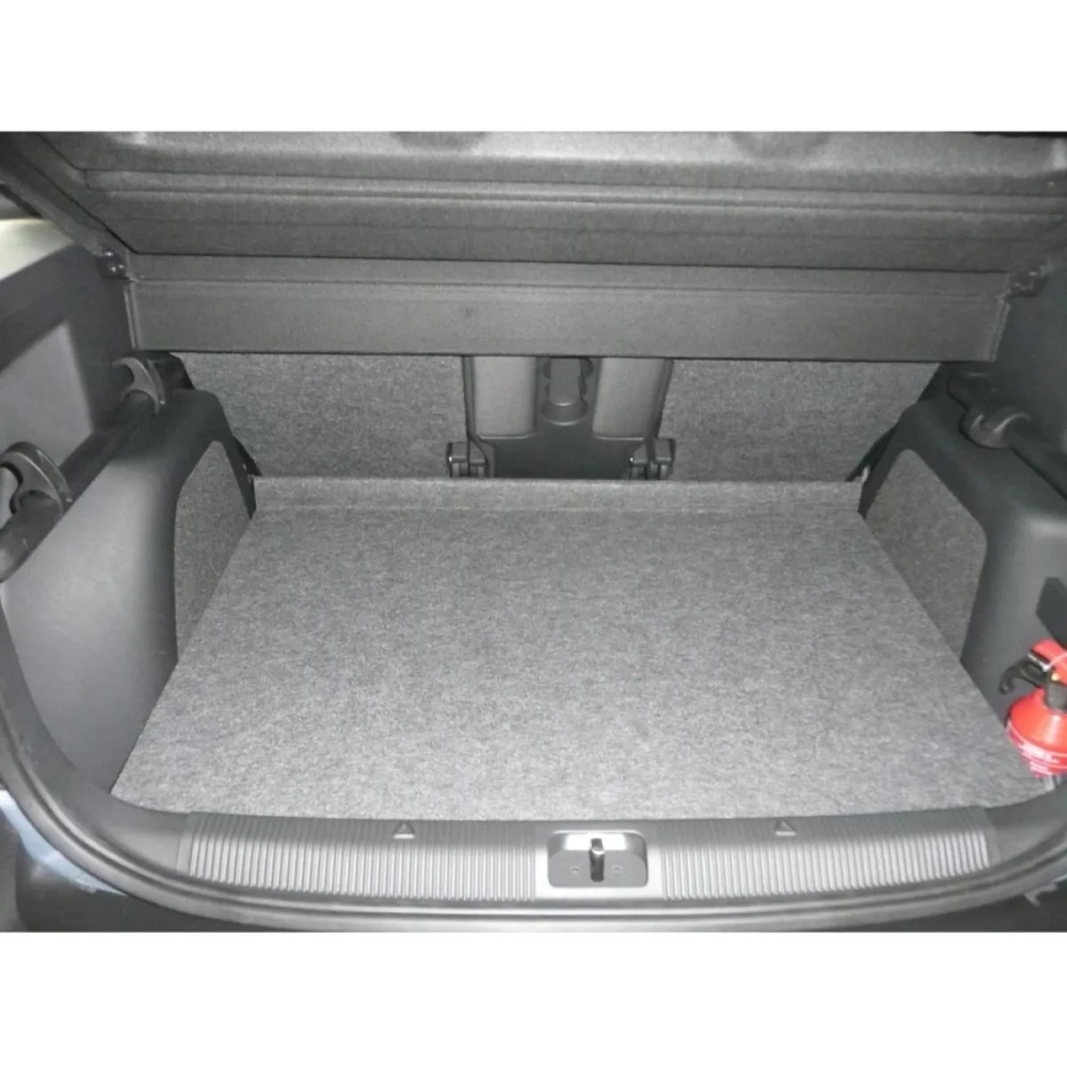 Trunk mat Skoda Yeti Hatchback 2009-2017 (version with standard spare wheel) Trunk mat Skoda Yeti Hatchback 2009-2017 (version with standard spare wheel)
