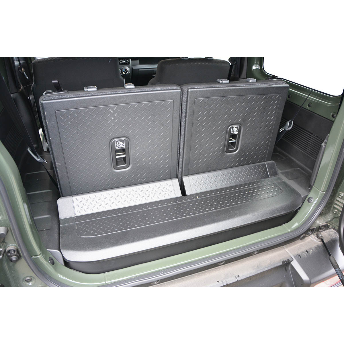 Trunk mat Suzuki Jimny 2018-2020 (behind second row of seats, upper part, without luggage box, not suitable for PRO version) Trunk mat Suzuki Jimny 2018-2020 (behind second row of seats, upper part, without luggage box, not suitable for PRO version)