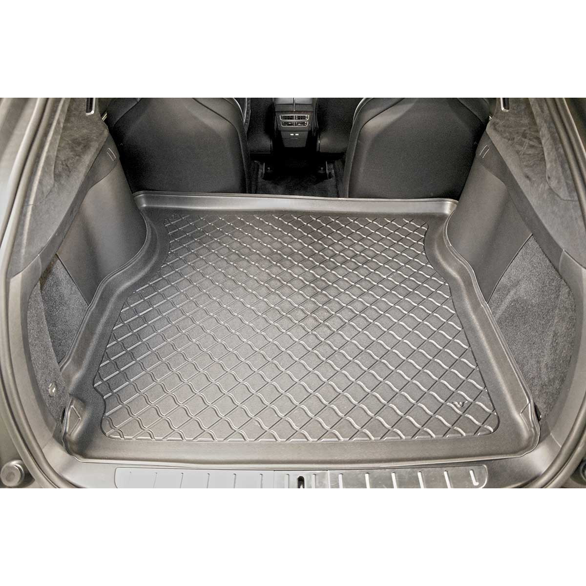 Trunk mat Tesla Model X from 2016 (5/6/7 places / behind second row of seats) Trunk mat Tesla Model X from 2016 (5/6/7 places / behind second row of seats)