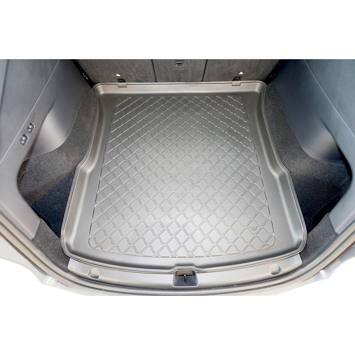 Trunk mat Tesla Model Y from 2021 (5 places / rear trunk) Trunk mat Tesla Model Y from 2021 (5 places / rear trunk)