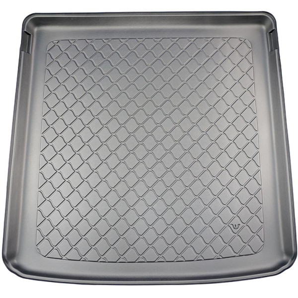 Trunk mat Volkswagen Golf VIII Variant Hybrid mHEV from 2020 (upper part)