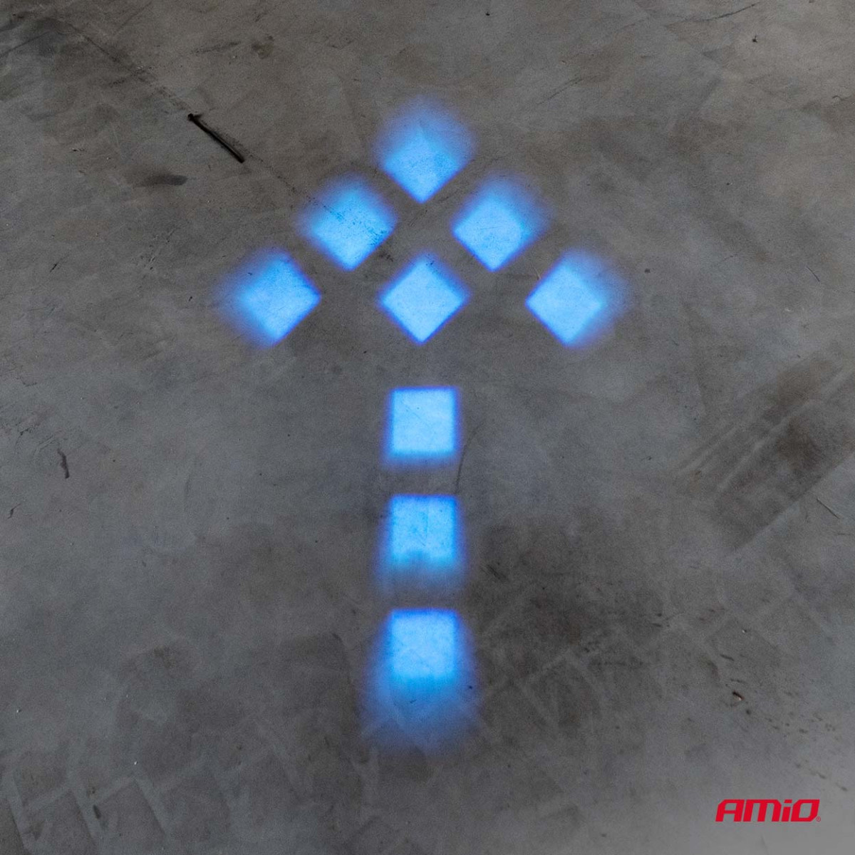 Signal light for forklifts, blue arrow, 15W 10–80V IP6K9K AMIO-04866