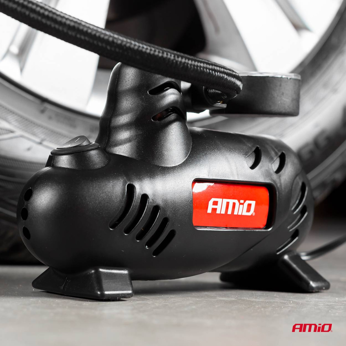 Car air compressor with LED lighting 12V ACOMP-07 AMIO-02181