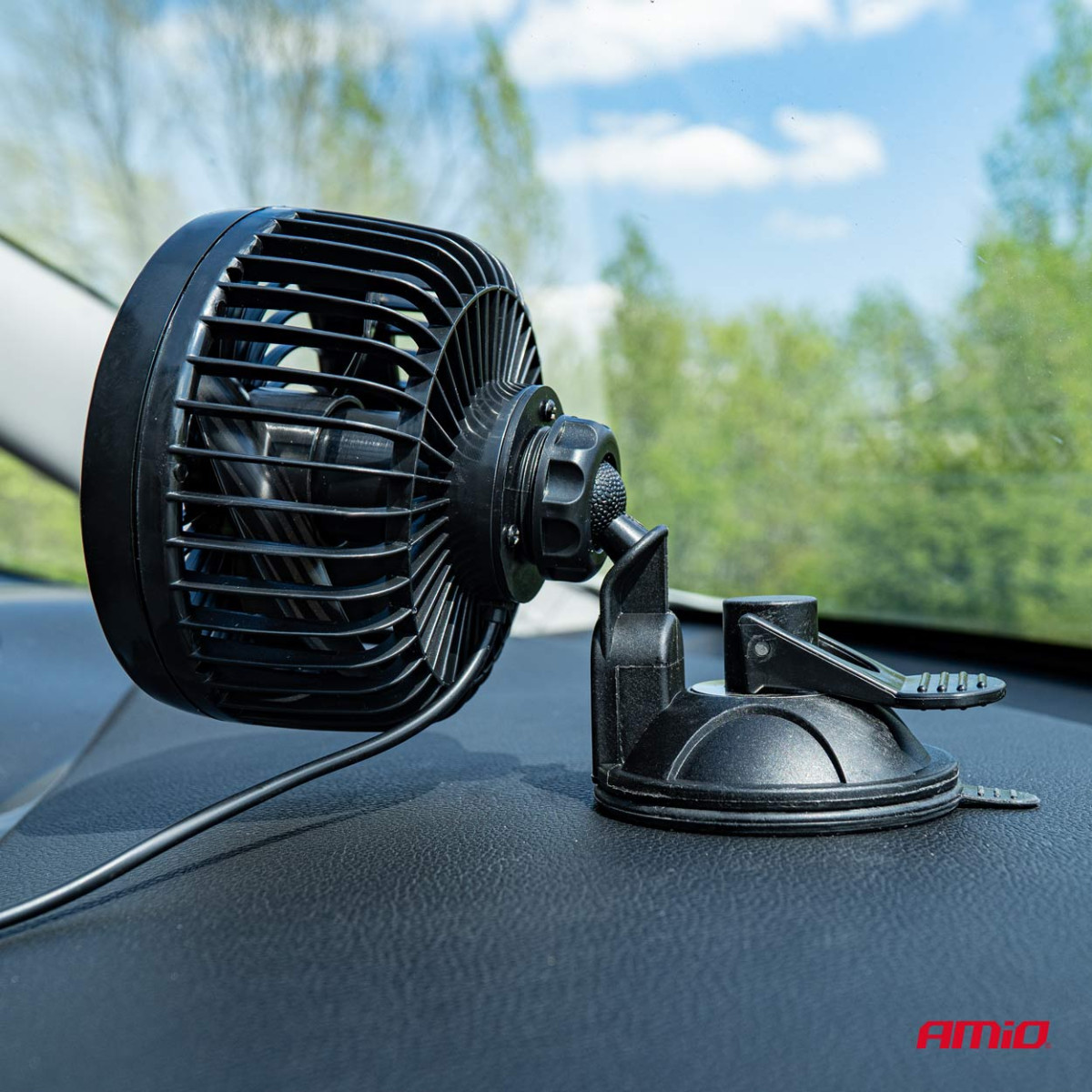 Car fan with suction cup 4.5" 24V
