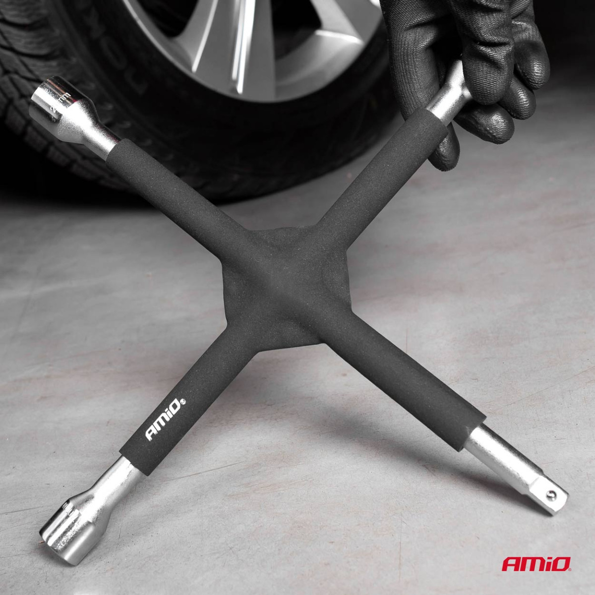 Cross-shaped wheel wrench 17–19–21 mm, 1/2", rubberized, AMIO-02402