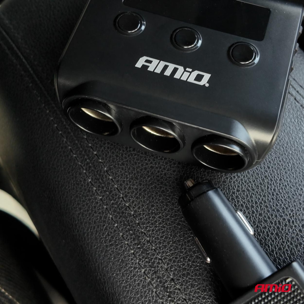 Socket splitter 12/24V with 4x USB-A QC3.0 PD3.0 180W AMIO-04835