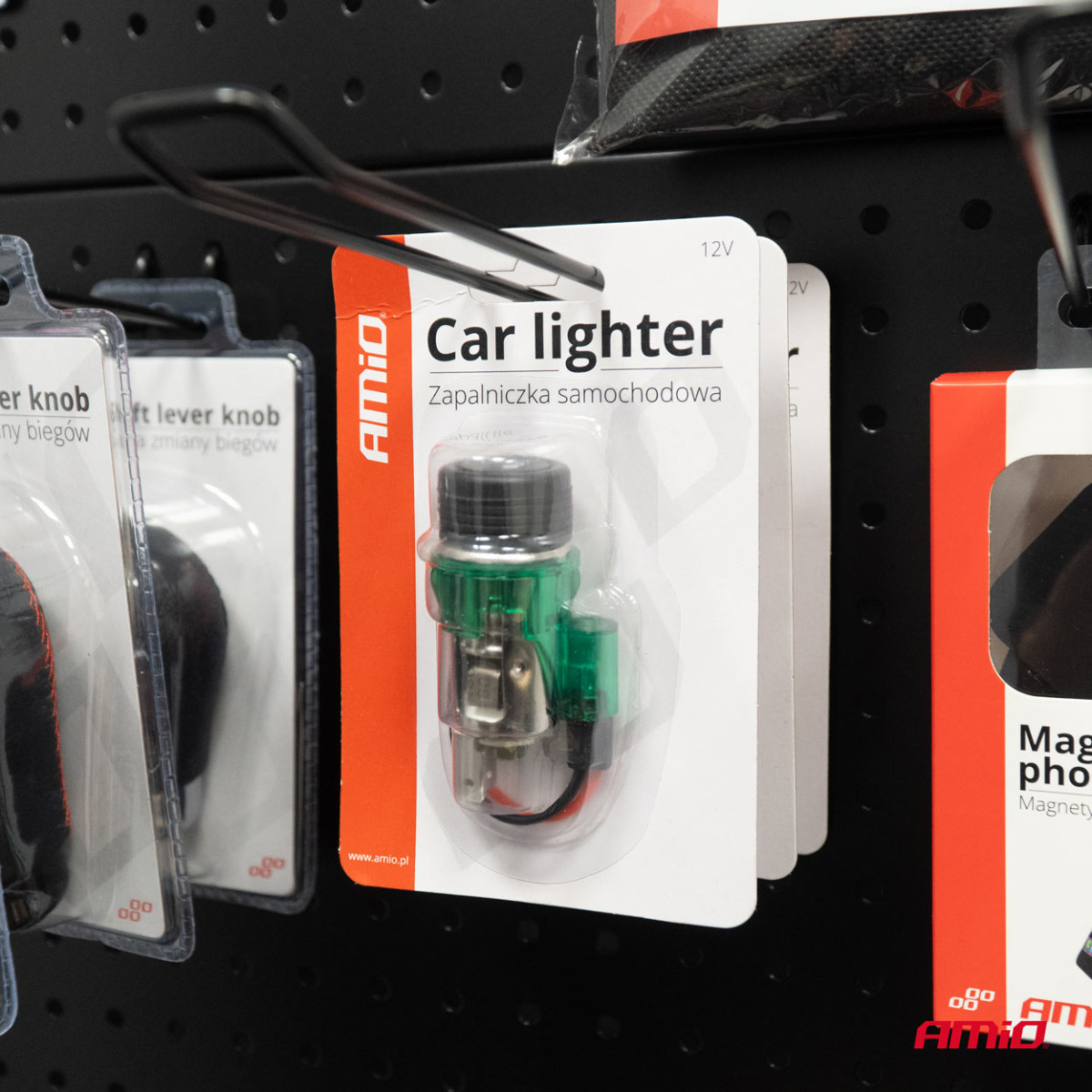 Cigarette lighter socket with green LED lighting 12V CLI-03, AMIO-01260