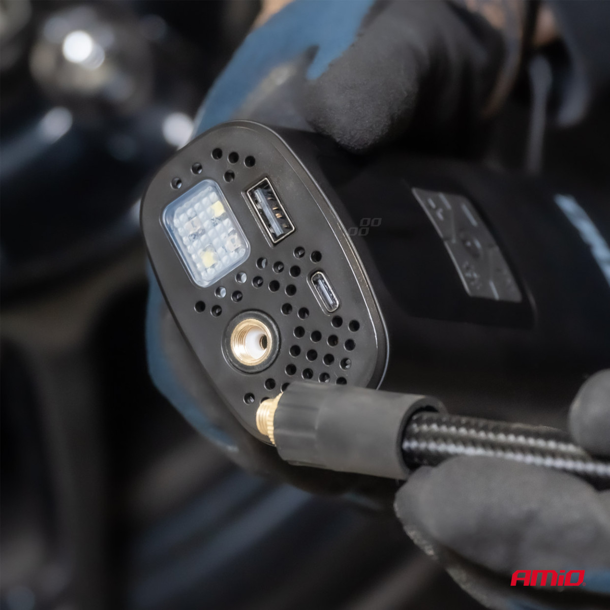 Wireless car compressor 40 W with LED, powerbank and USB-C, AMIO-04377