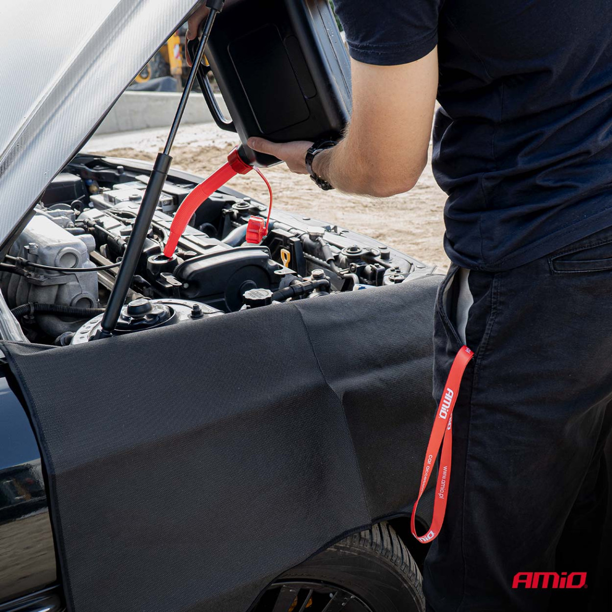 Protective service cover for the fender „Strong“