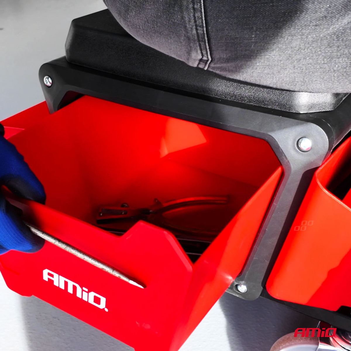 Workshop chair on wheels with tool storage box, 135 kg, AMIO-04268
