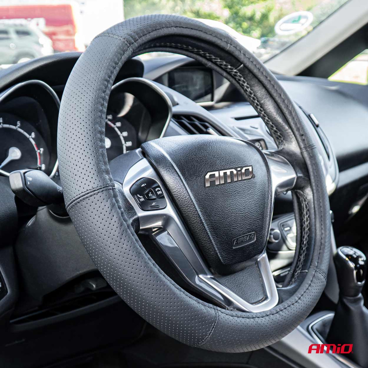 Car steering wheel cover 37-39 cm, genuine leather, SWC-50-M