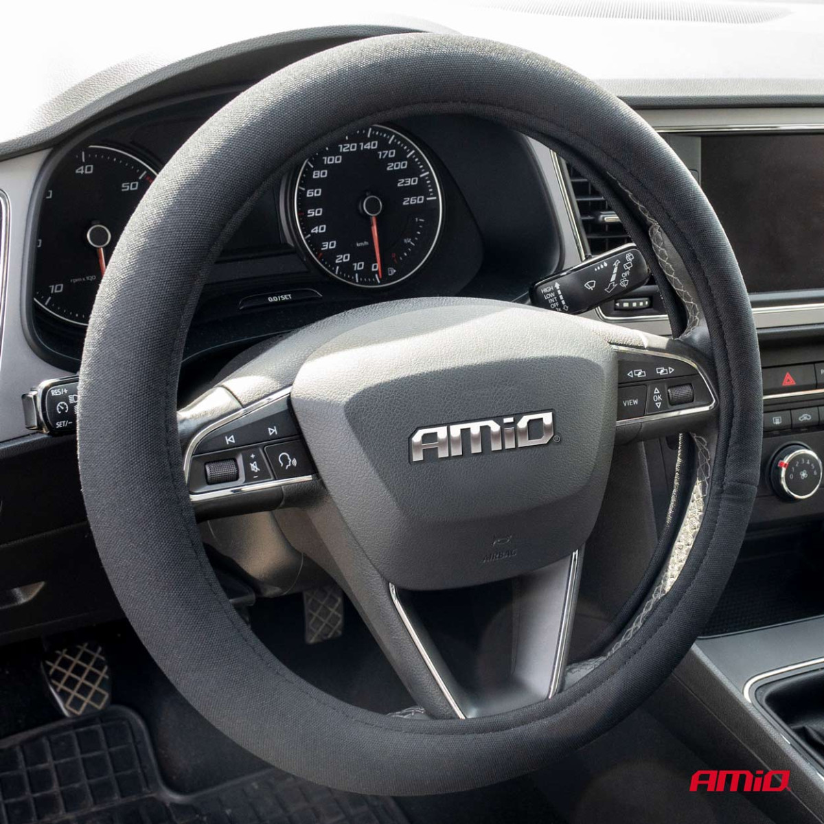 Car steering wheel cover 37-39 cm, M, Velour