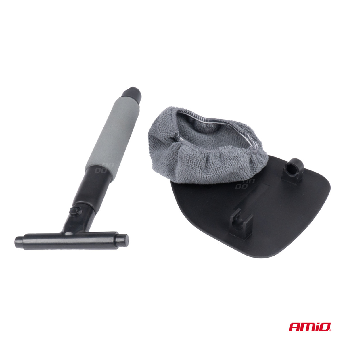 Telescopic triangular microfiber window cleaning brush