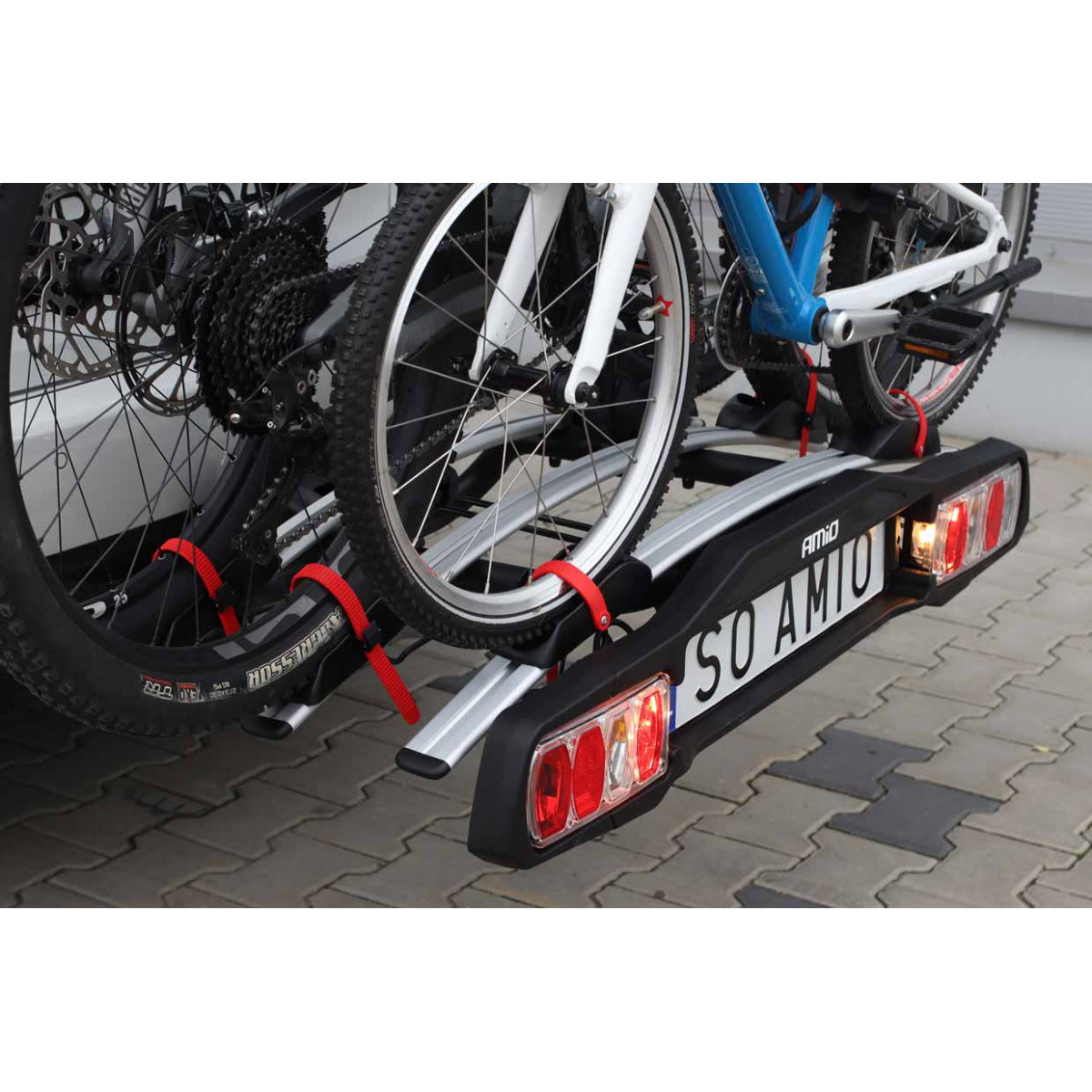Car bike rack on hook, for 3 bikes TBC-01/3